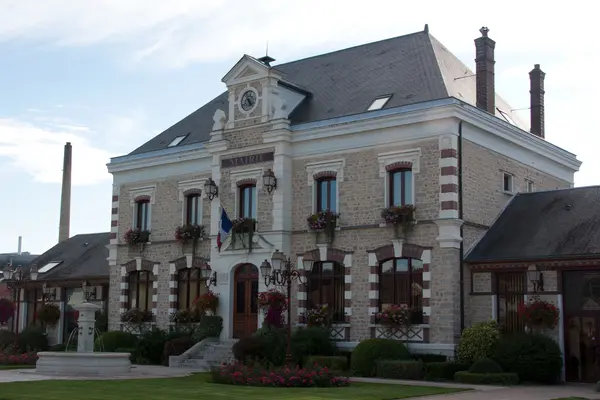 Votre Pisciniste Fabricant piscine inox Bagneaux-sur-Loing