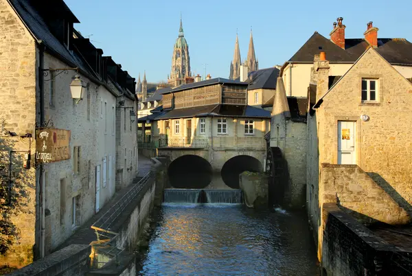 Votre Pisciniste Fabricant piscine inox Bayeux