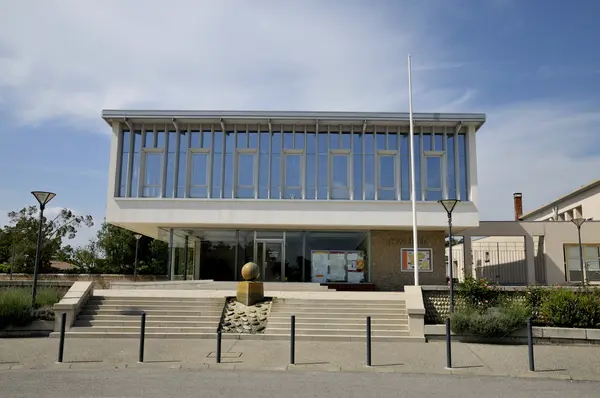 Votre Pisciniste Fabricant piscine inox Beaumont-Monteux