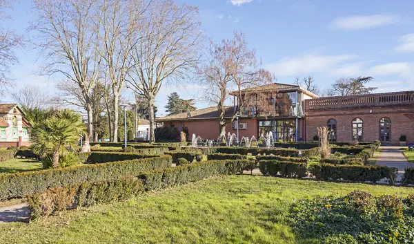 Votre Pisciniste Fabricant piscine inox Castelginest