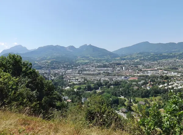 Votre Pisciniste Fabricant piscine inox Chambéry