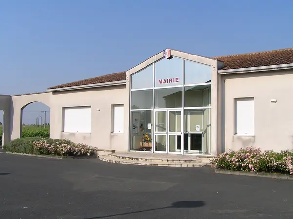 Votre Pisciniste Fabricant piscine inox Chassors