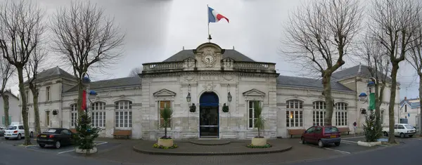 Votre Pisciniste Fabricant piscine inox Châtelaillon-Plage