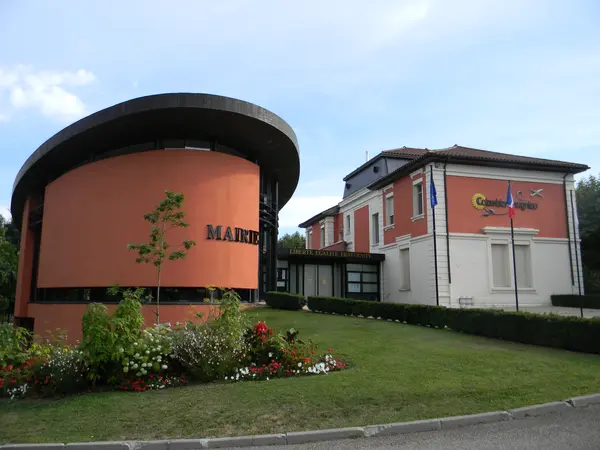 Votre Pisciniste Fabricant piscine inox Colombier-Saugnieu