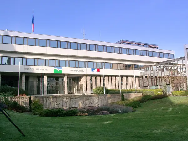 Votre Pisciniste Fabricant piscine inox Côtes-d'Armor