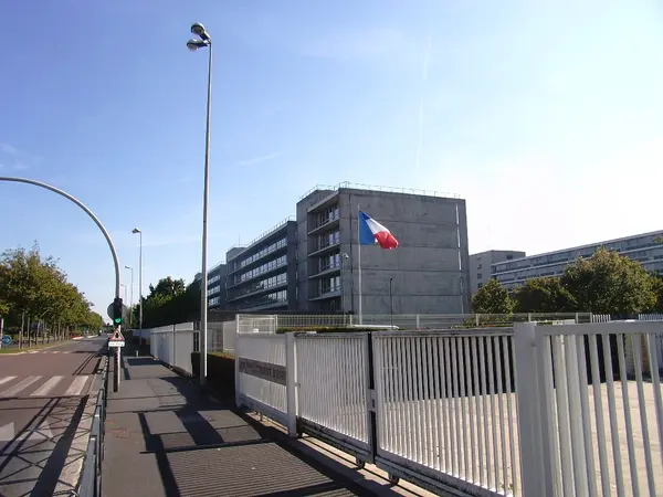 Votre Pisciniste Fabricant piscine inox Essonne