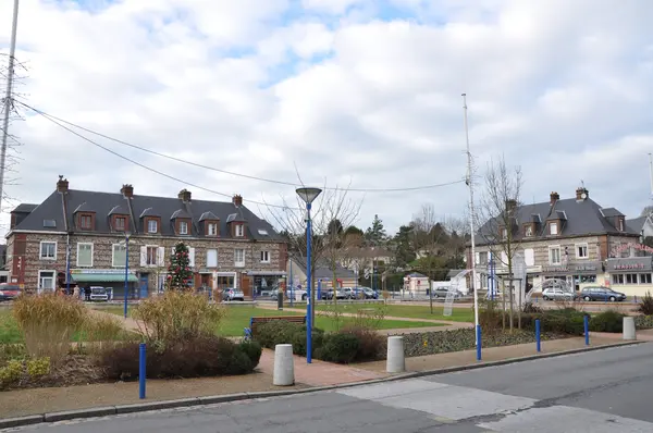 Votre Pisciniste Fabricant piscine inox Fontaine-la-Mallet