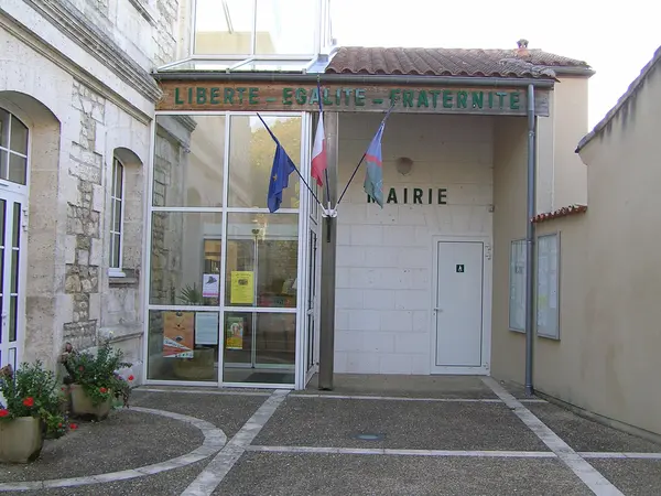 Votre Pisciniste Fabricant piscine inox Garat