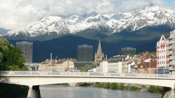 Votre Pisciniste Fabricant piscine inox Grenoble