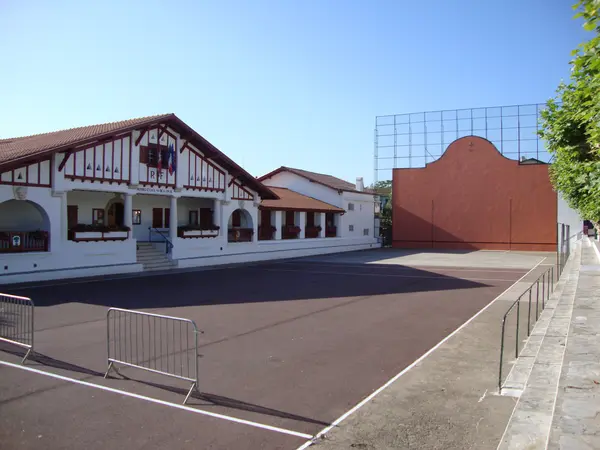 Votre Pisciniste Fabricant piscine inox Guéthary