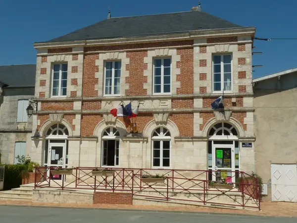 Votre Pisciniste Fabricant piscine inox La Roche-Chalais
