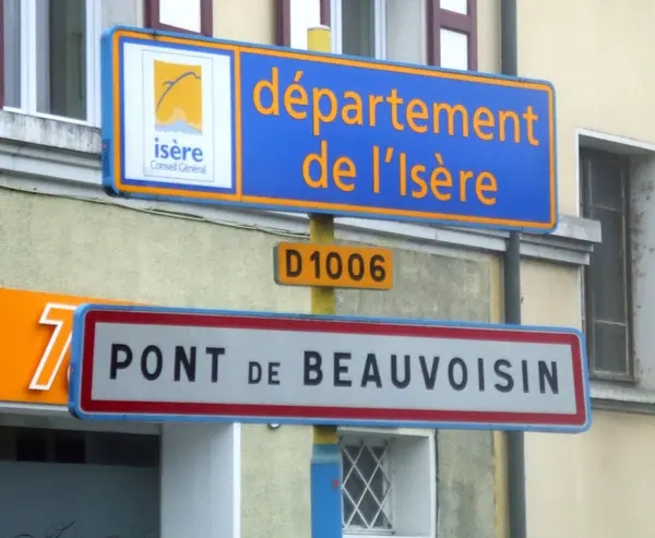 Votre Pisciniste Fabricant piscine inox Le Pont-de-Beauvoisin