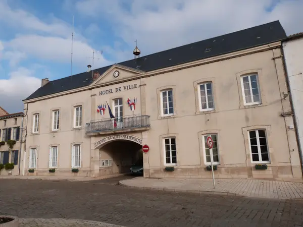 Votre Pisciniste Fabricant piscine inox Lussac-les-Châteaux