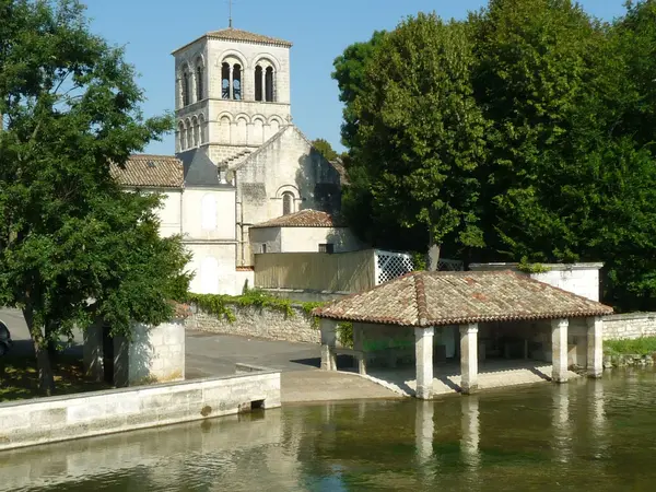 Votre Pisciniste Fabricant piscine inox Magnac-sur-Touvre