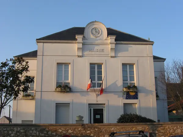 Votre Pisciniste Fabricant piscine inox Montévrain