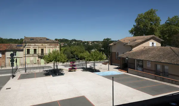 Votre Pisciniste Fabricant piscine inox Montrabé