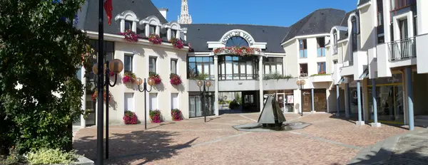 Votre Pisciniste Fabricant piscine inox Noyal-sur-Vilaine
