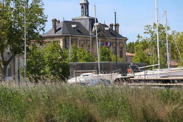 Votre Pisciniste Fabricant piscine inox Pauillac