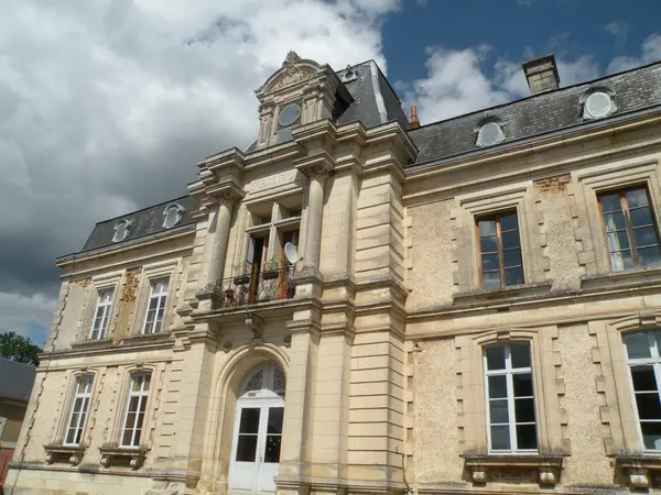 Votre Pisciniste Fabricant piscine inox Saint-Amand-en-Puisaye