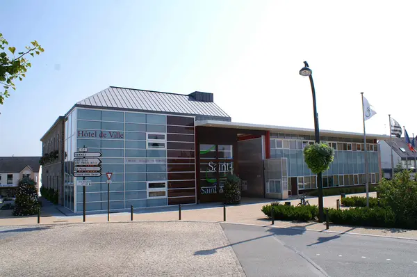 Votre Pisciniste Fabricant piscine inox Saint-Avé