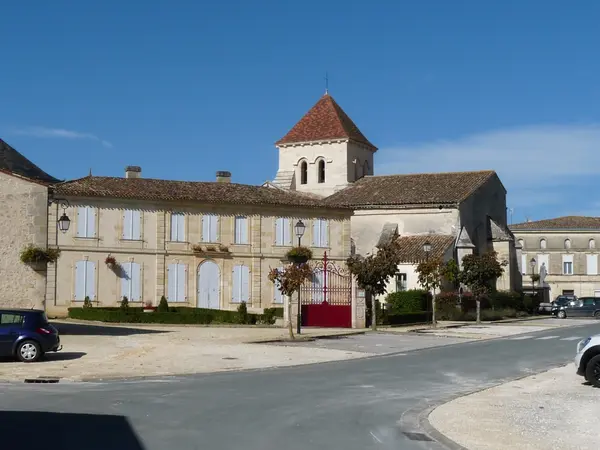 Votre Pisciniste Fabricant piscine inox Saint-Christoly-de-Blaye
