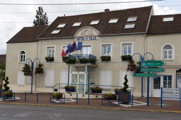 Votre Pisciniste Fabricant piscine inox Saint-Fargeau-Ponthierry