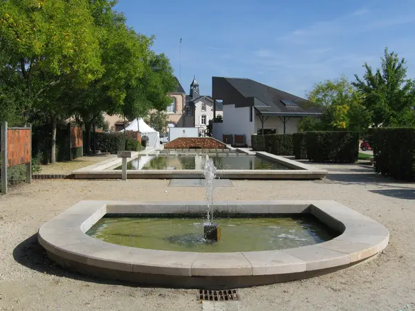 Votre Pisciniste Fabricant piscine inox Saint-Jean-de-Braye