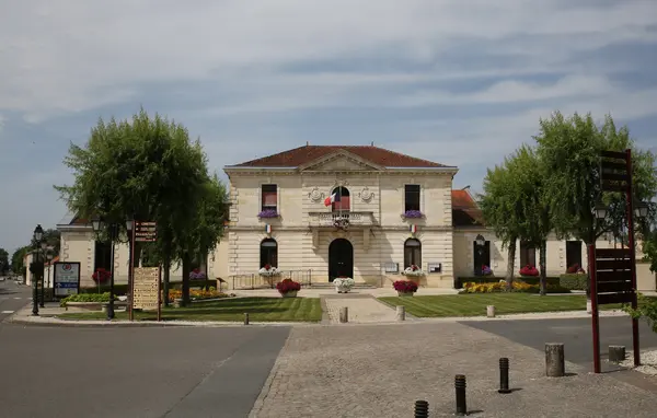 Votre Pisciniste Fabricant piscine inox Saint-Laurent-Médoc