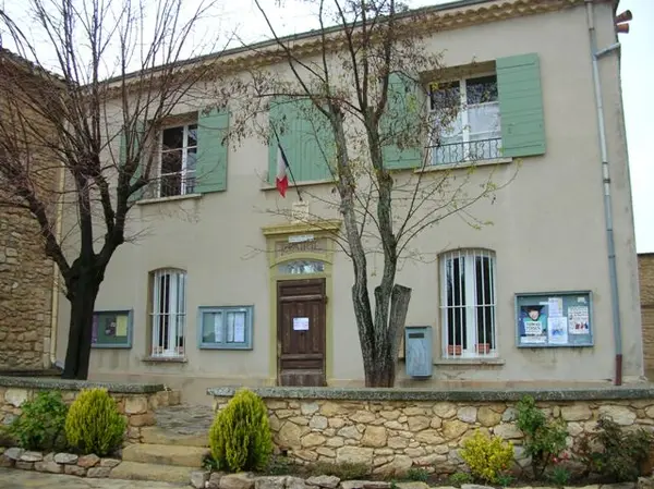 Votre Pisciniste Fabricant piscine inox Saint-Marc-Jaumegarde