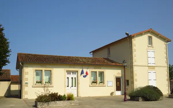 Votre Pisciniste Fabricant piscine inox Saint-Martin-de-Saint-Maixent