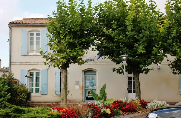 Votre Pisciniste Fabricant piscine inox Salles-sur-Mer