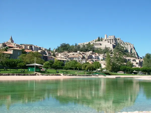 Votre Pisciniste Fabricant piscine inox Sisteron