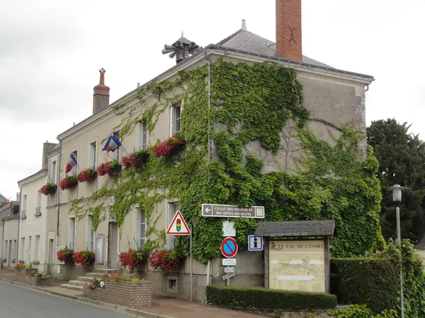 Votre Pisciniste Fabricant piscine inox Sorigny