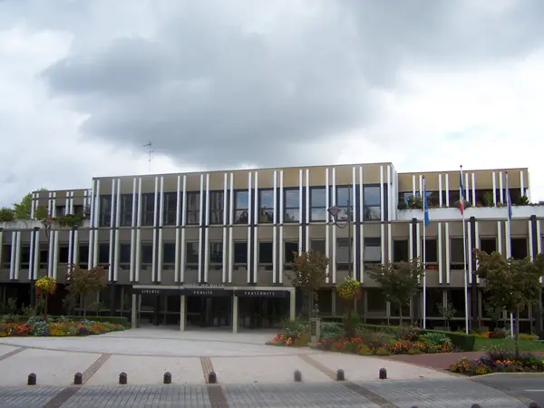 Votre Pisciniste Fabricant piscine inox Vélizy-Villacoublay