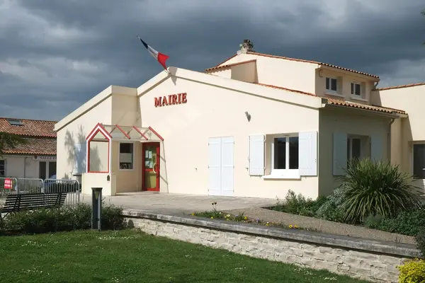 Votre Pisciniste Fabricant piscine inox Vérines