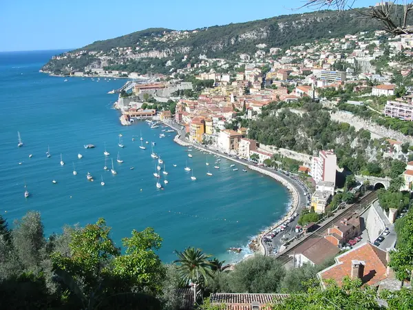 Votre Pisciniste Fabricant piscine inox Villefranche-sur-Mer