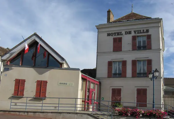 Votre Pisciniste Fabricant piscine inox Villeneuve-la-Guyard